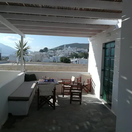 Teresa Spiti Semesterbostad Adamantas (Milos)