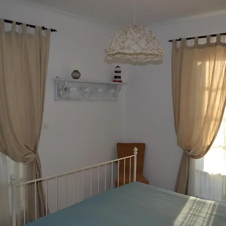 Teresa Spiti Semesterbostad Adamantas (Milos)